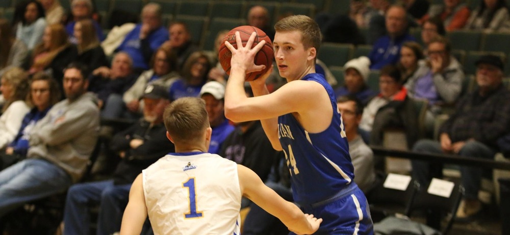 Spicer ties career-high as Tigers drop GPAC contest to Northwestern