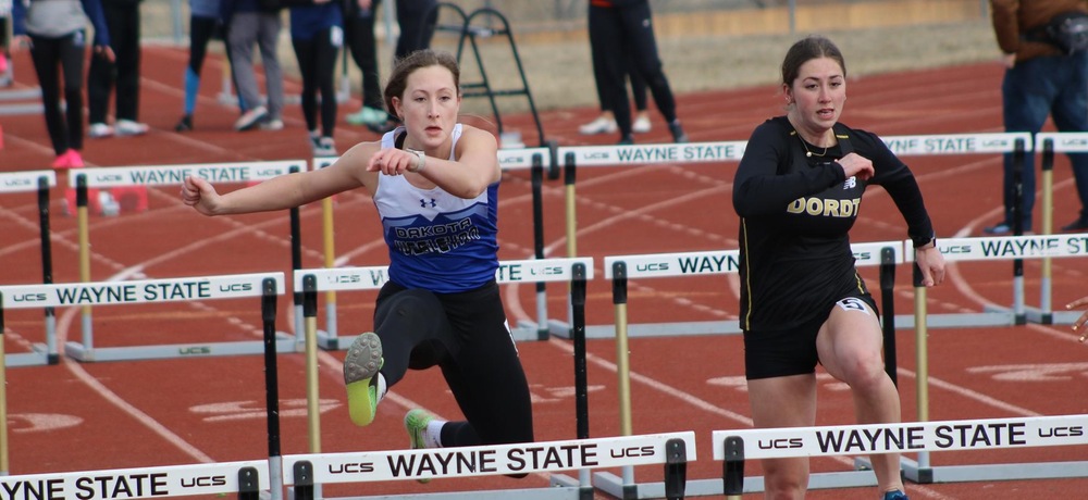 TIGER TRACK POSTS A SCHOOL RECORD, THREE TOP-10 ALL-TIME AND PERSONAL BESTS DESPITE WINDY CONDITIONS AT USD EARLY BIRD