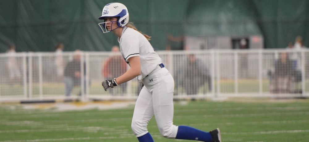 Softball picks up three wins in opening weekend