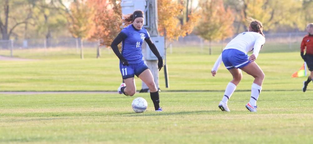 Weidler records hat trick, Tigers down Lancers 6-0