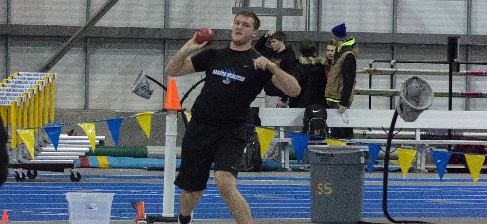 Hammer wins, Forgey qualifies for nationals at SDSU