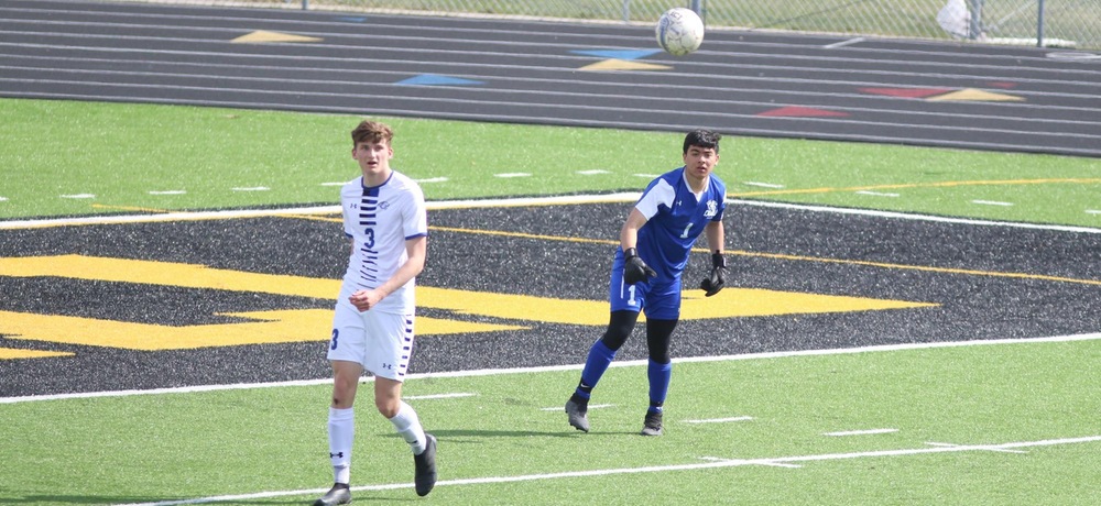 Men’s soccer drops home contest to Waldorf