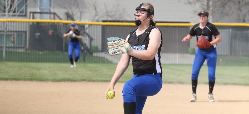 DWU splits with Jimmies on Senior Day