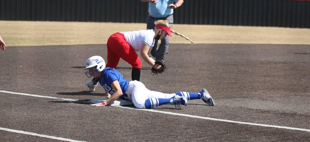 Softball falters at Briar Cliff in two games